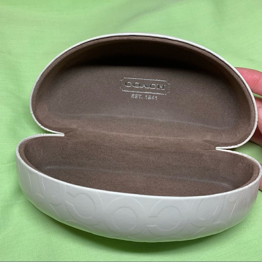 Coach White Vinyl Sunglasses Case - Picture 7 of 7